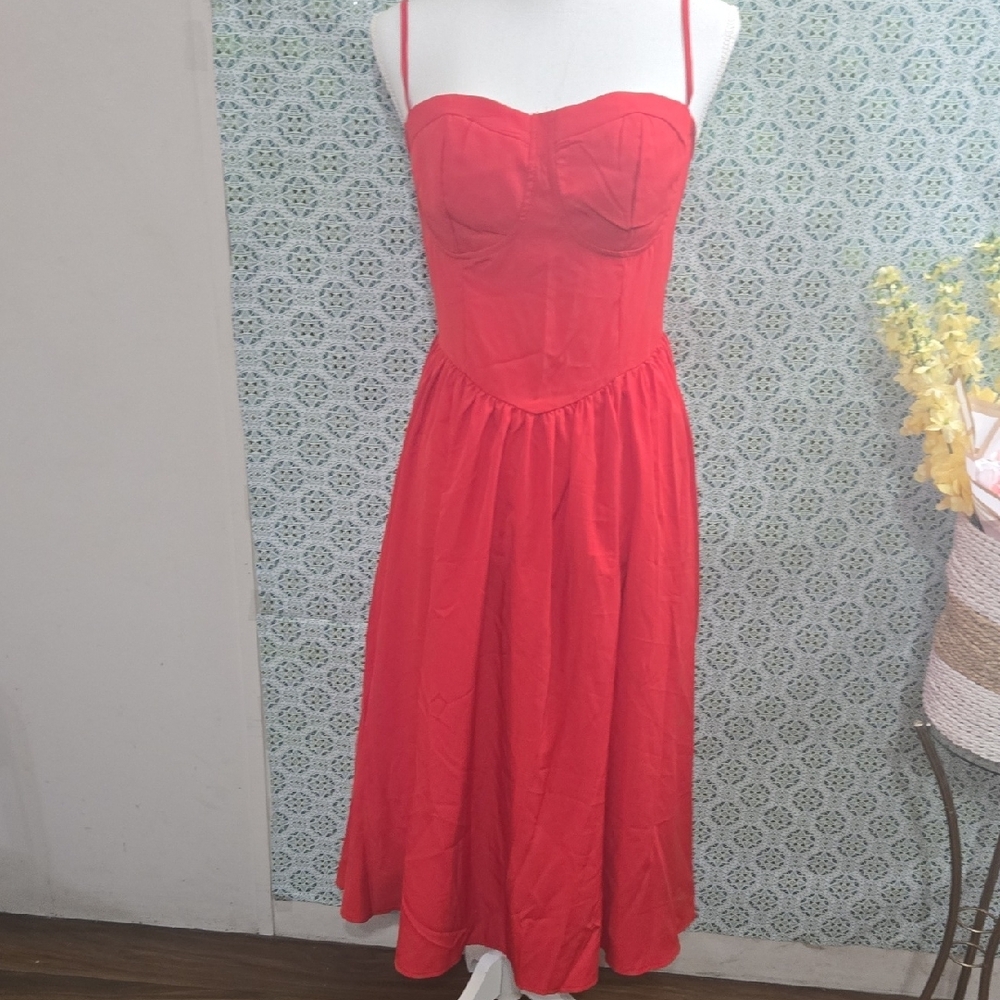 Elegant Red Strapless Dress